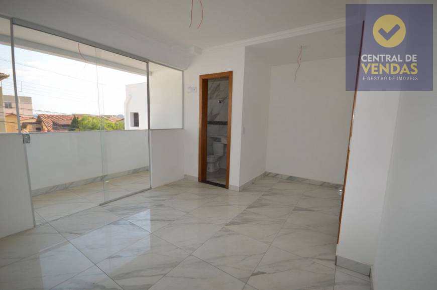 Casa à venda e aluguel com 3 quartos, 105m² - Foto 4