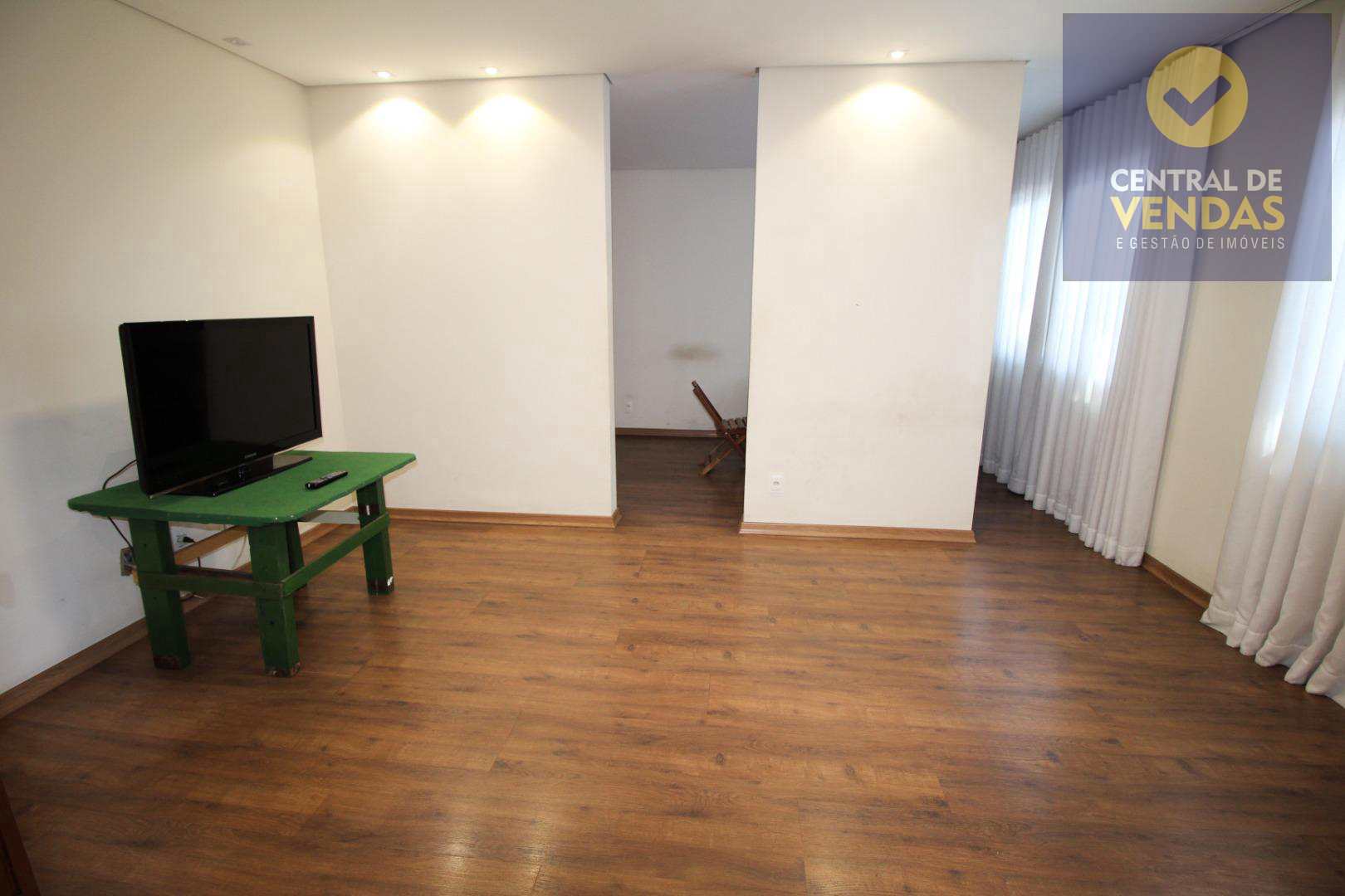 Casa à venda com 4 quartos, 360m² - Foto 9