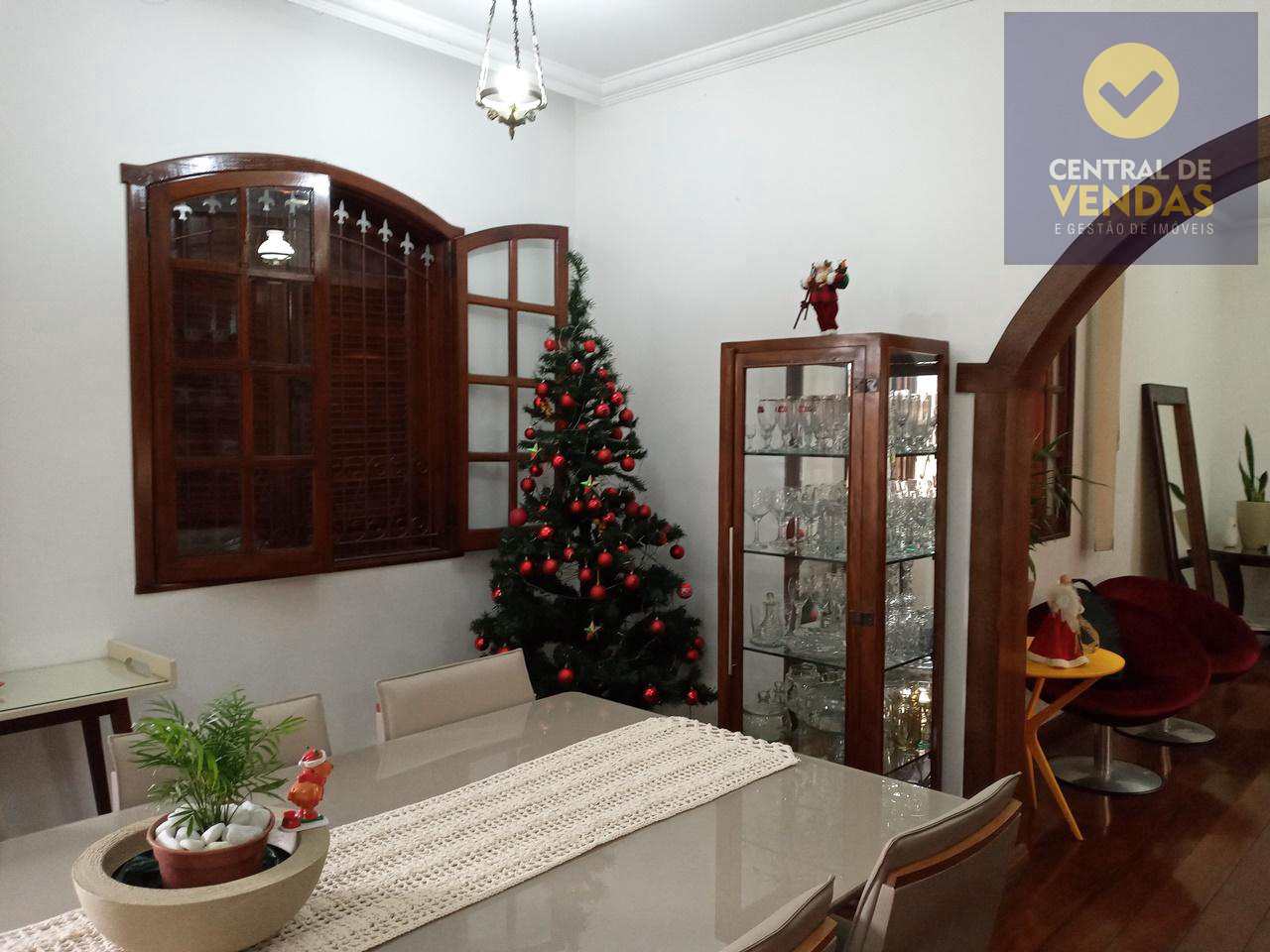 Casa à venda com 4 quartos, 375m² - Foto 15