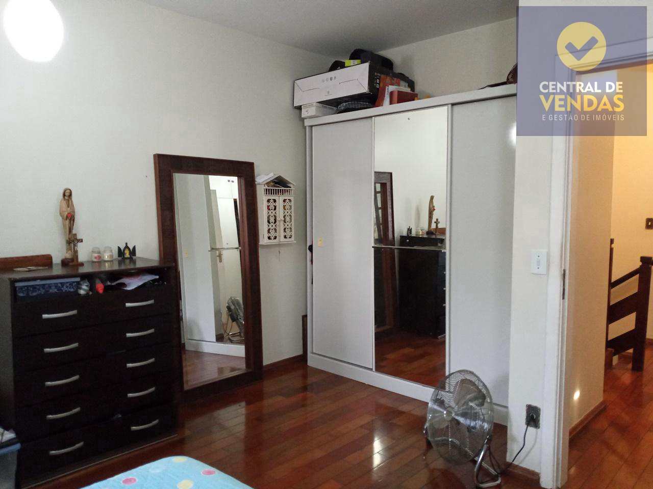 Casa à venda com 4 quartos, 375m² - Foto 29