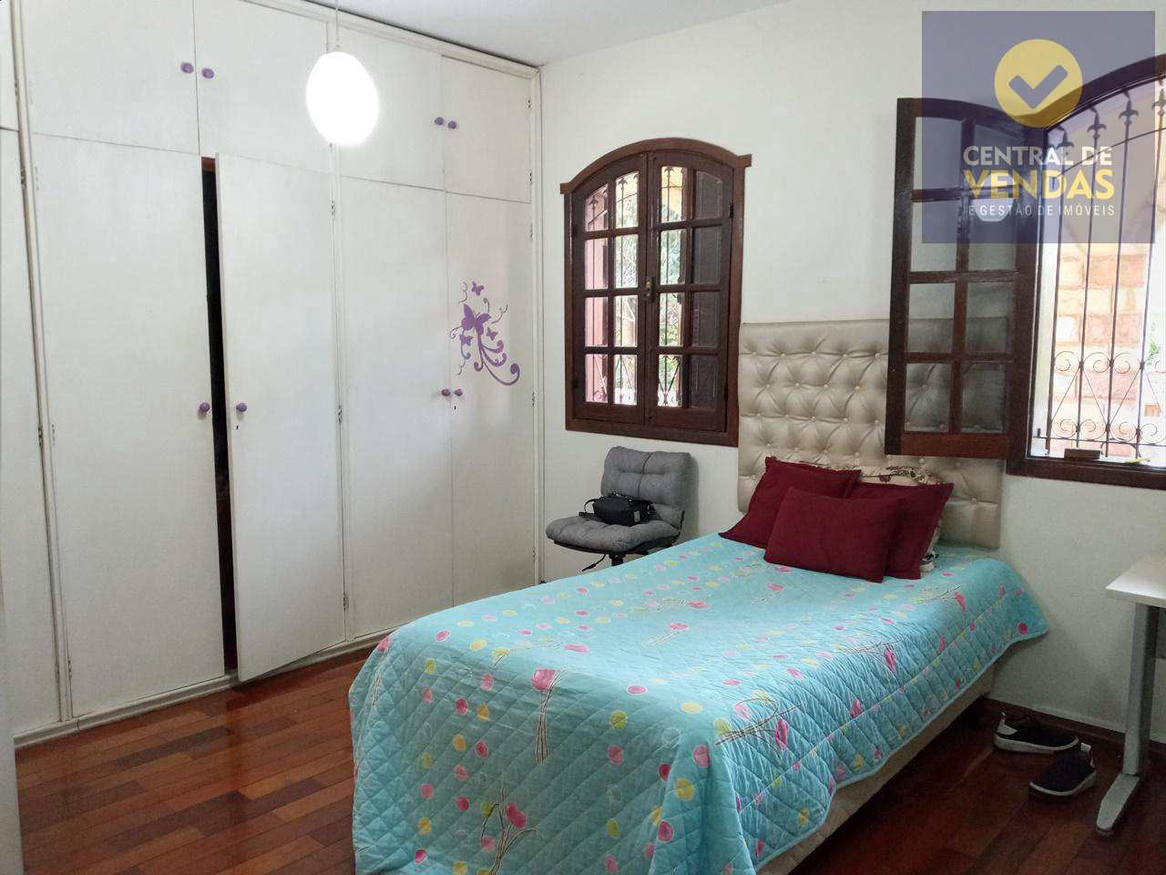 Casa à venda com 4 quartos, 375m² - Foto 28