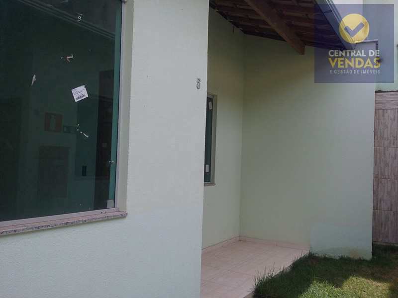 Casa à venda com 2 quartos, 55m² - Foto 2