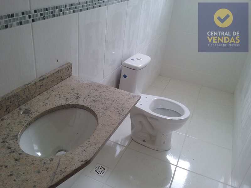 Casa à venda com 2 quartos, 55m² - Foto 3