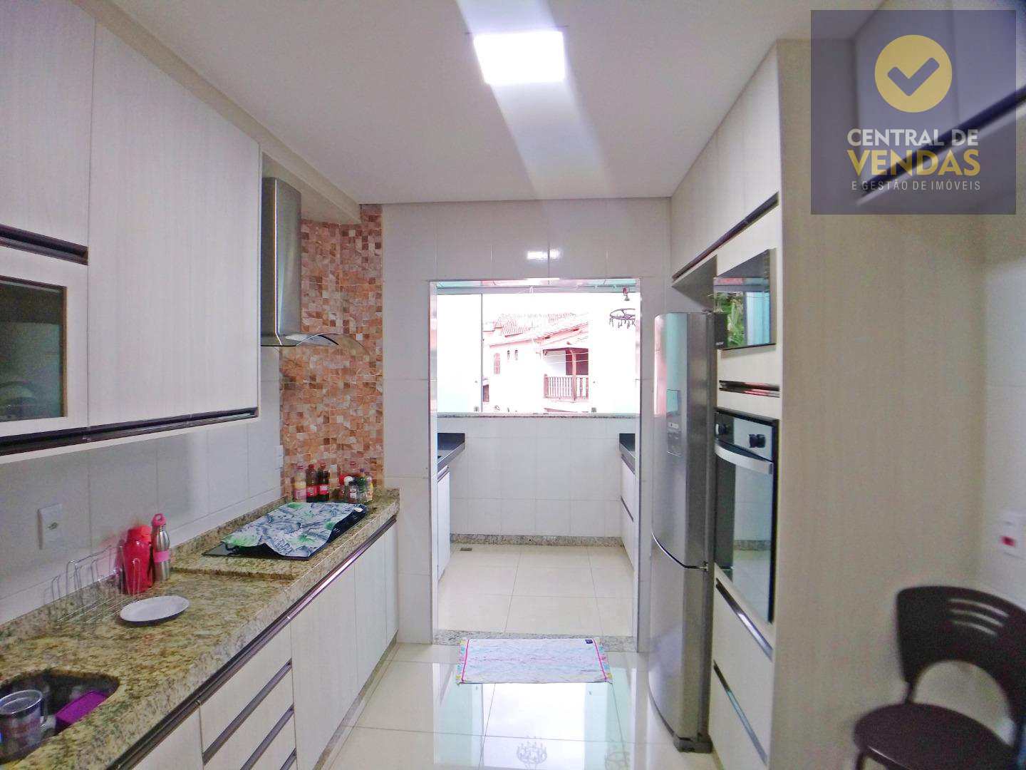 Apartamento à venda com 2 quartos, 65m² - Foto 19