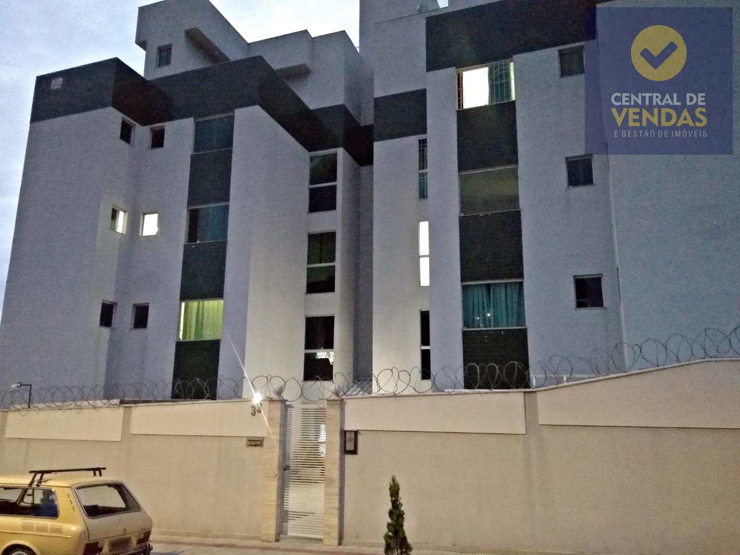 Apartamento à venda com 2 quartos, 65m² - Foto 8