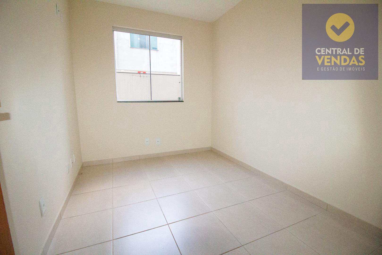 Apartamento à venda com 2 quartos, 62m² - Foto 4