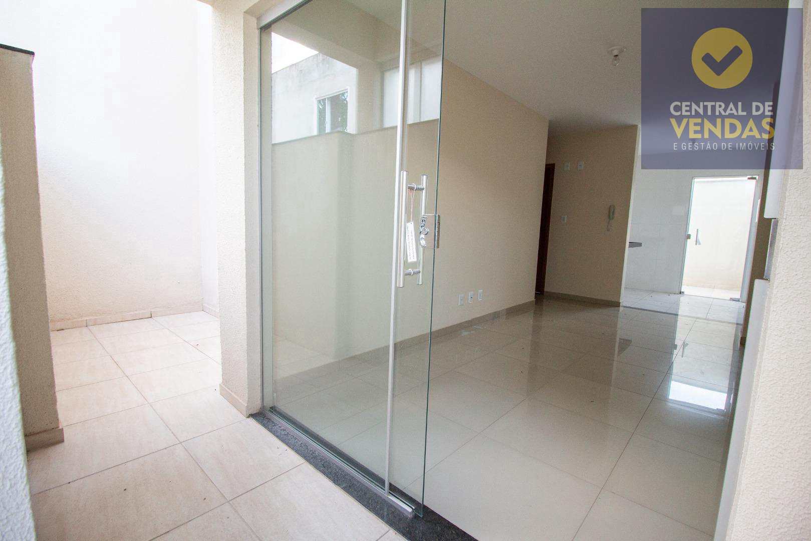 Apartamento à venda com 2 quartos, 62m² - Foto 1