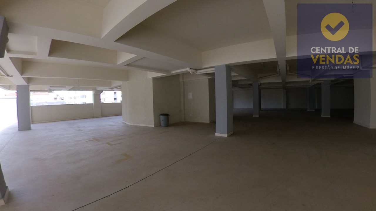 Apartamento à venda com 2 quartos, 100m² - Foto 2