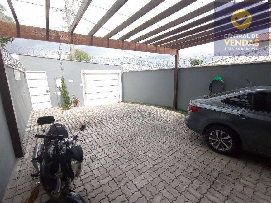 Casa à venda com 3 quartos, 180m² - Foto 1