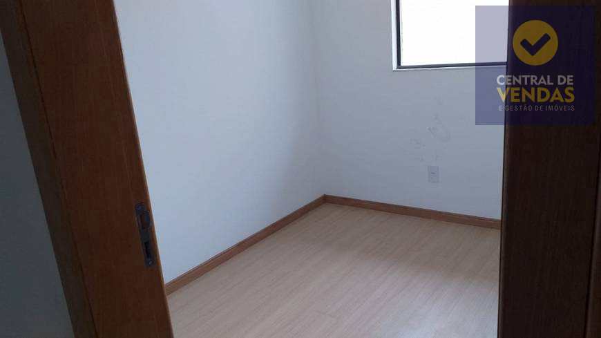 Casa à venda com 3 quartos, 106m² - Foto 3