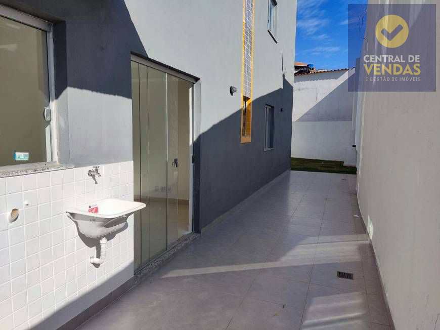 Apartamento à venda com 2 quartos, 58m² - Foto 2