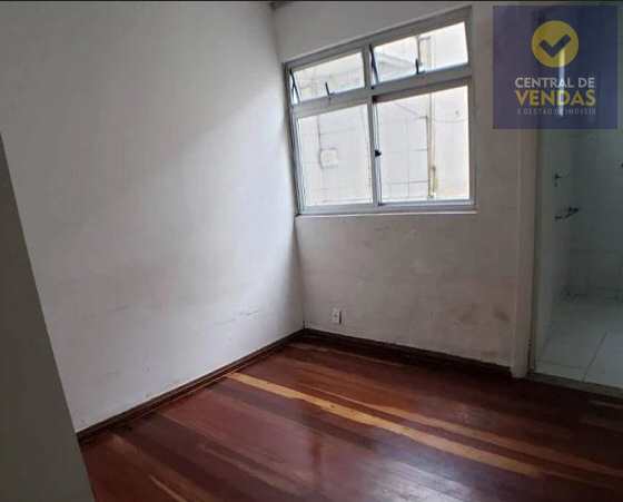 Apartamento à venda com 3 quartos, 85m² - Foto 2