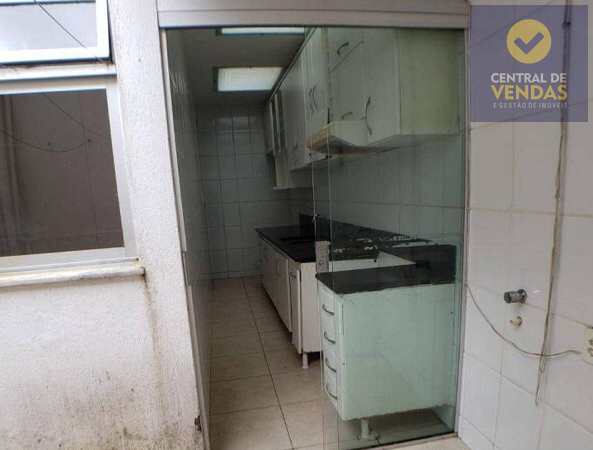 Apartamento à venda com 3 quartos, 85m² - Foto 3