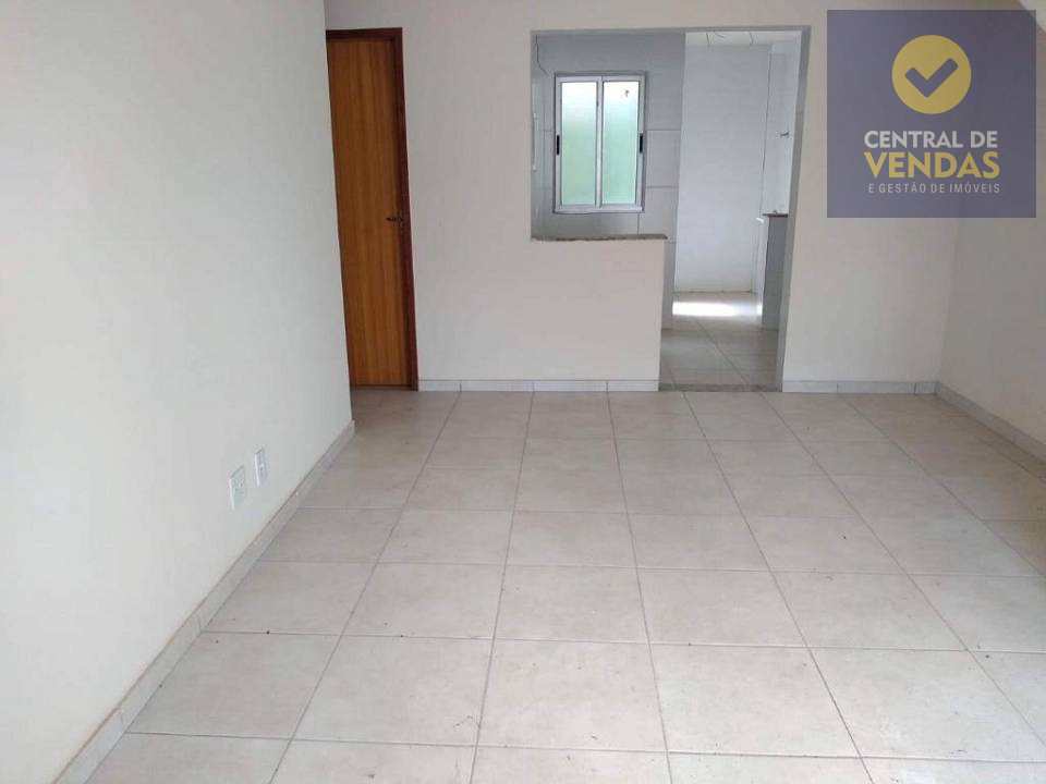 Casa à venda com 2 quartos, 88m² - Foto 4