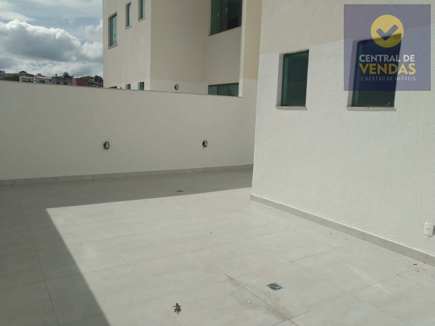 Apartamento à venda com 2 quartos, 80m² - Foto 28