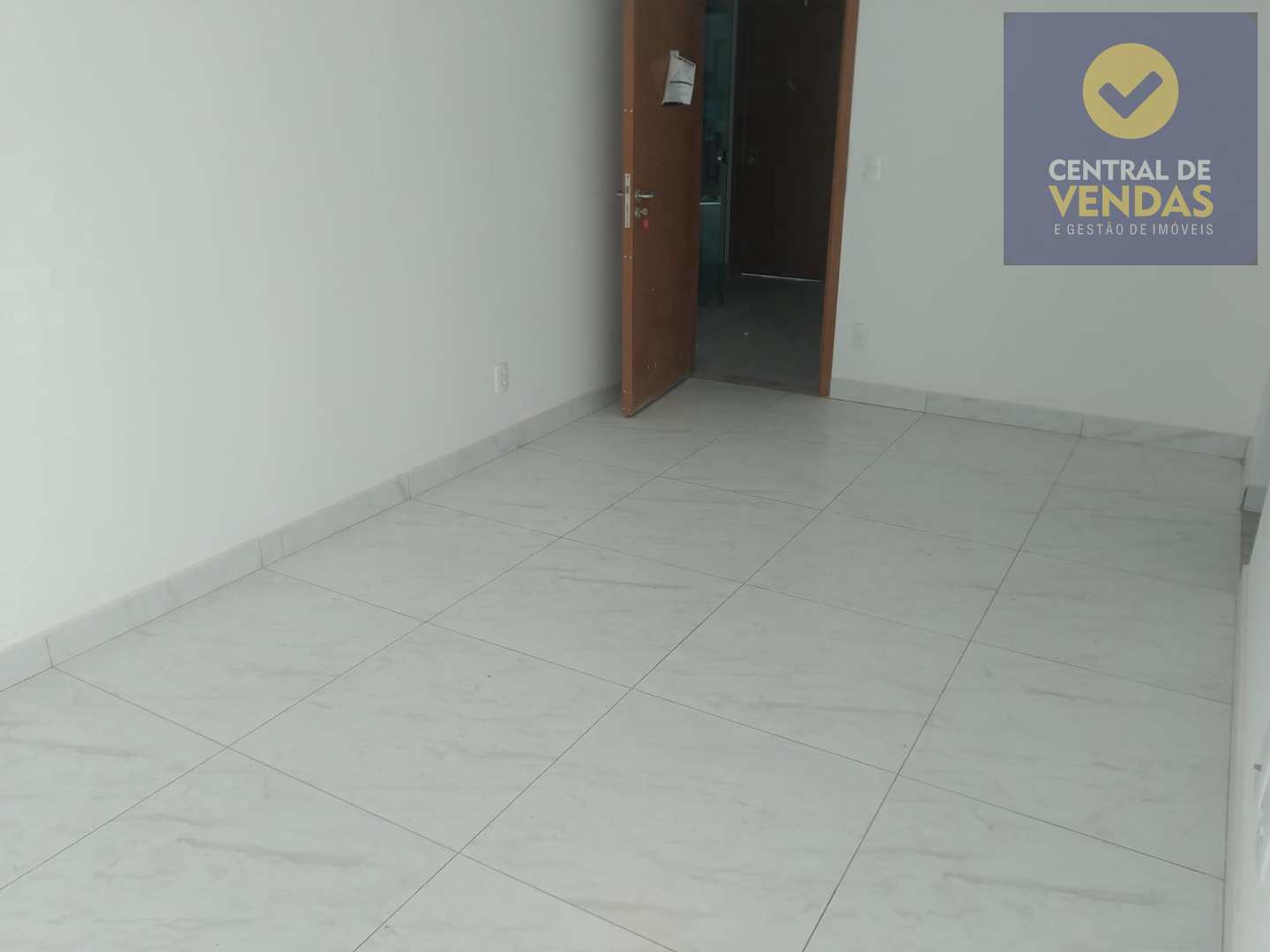 Apartamento à venda com 2 quartos, 80m² - Foto 27