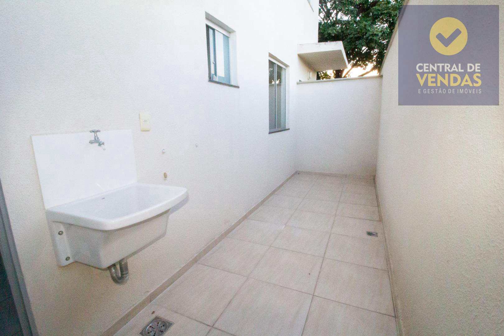 Cobertura à venda com 2 quartos, 90m² - Foto 4