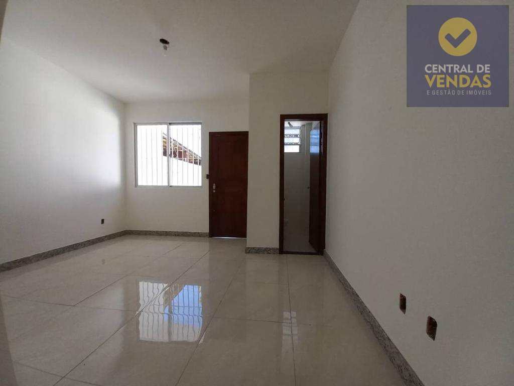 Casa à venda com 2 quartos, 60m² - Foto 6