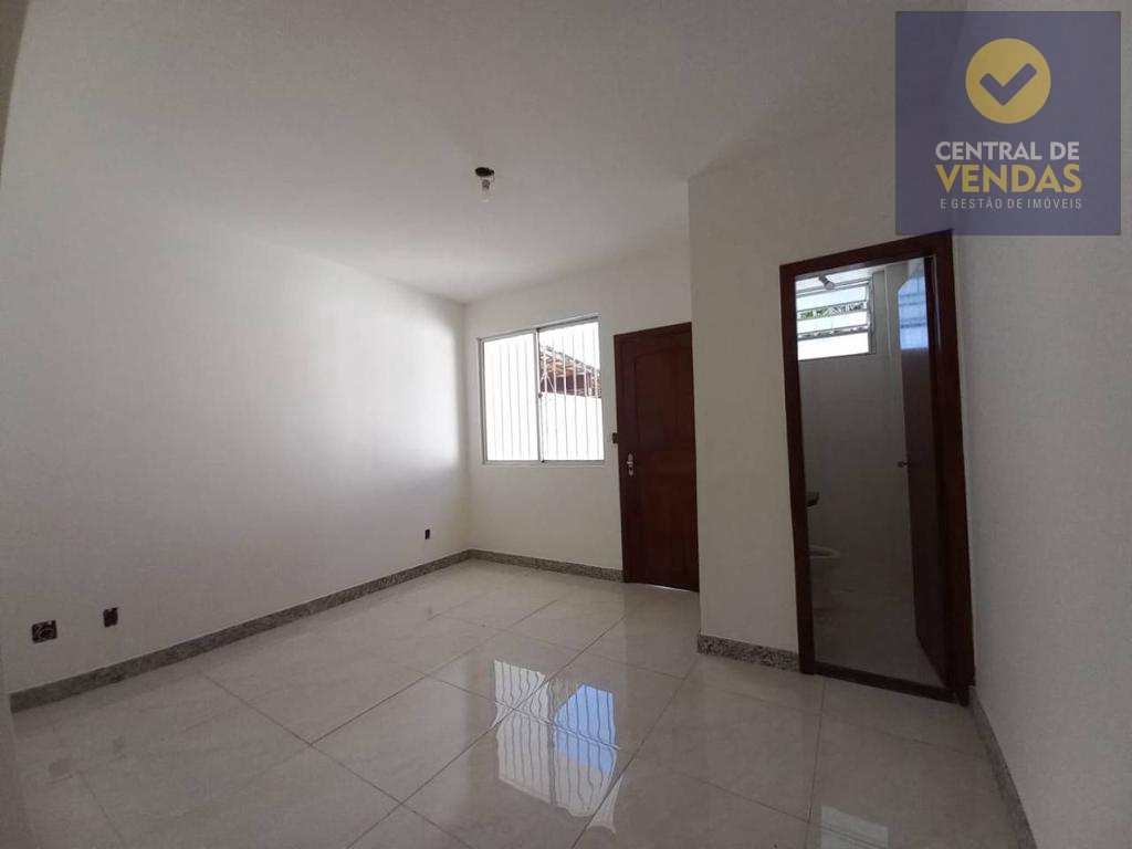 Casa à venda com 2 quartos, 60m² - Foto 17