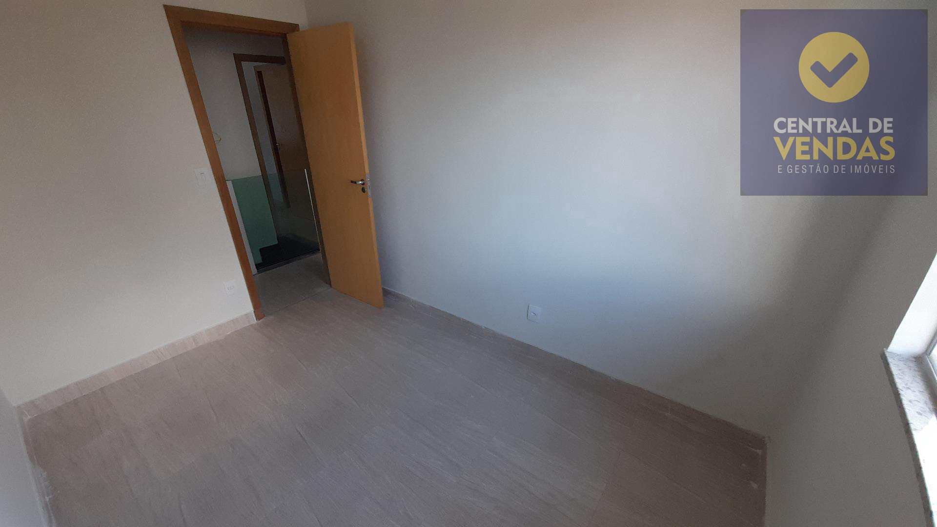 Casa à venda com 2 quartos, 110m² - Foto 7