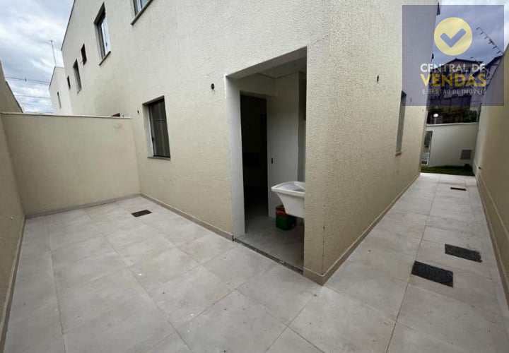 Casa à venda com 3 quartos, 86m² - Foto 13