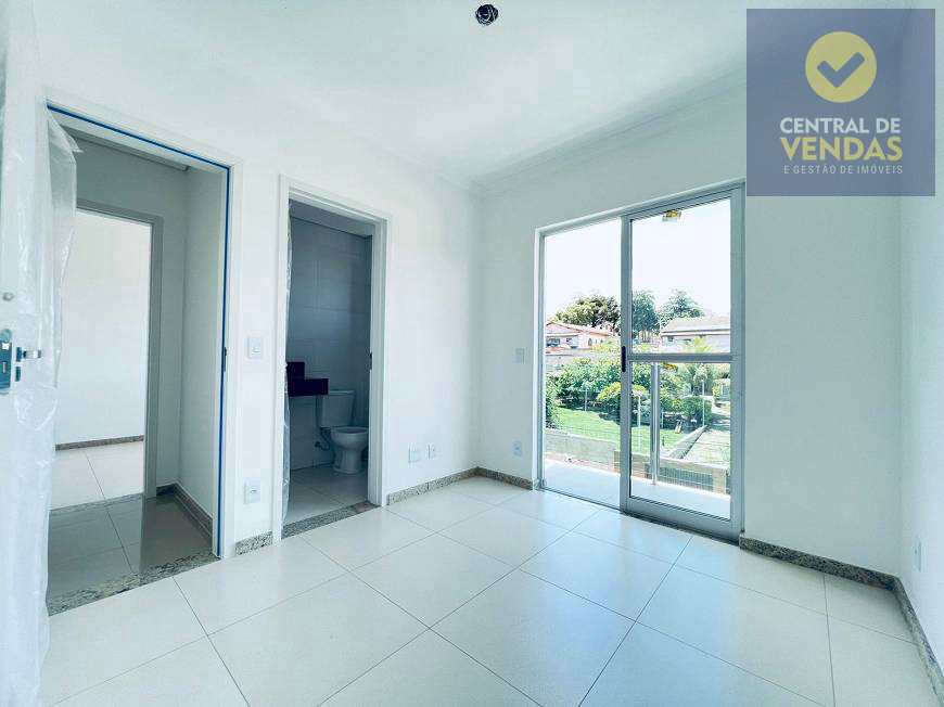 Apartamento à venda com 3 quartos, 80m² - Foto 2