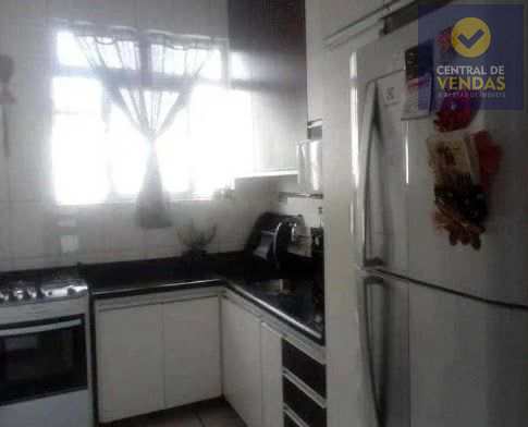 Apartamento à venda com 3 quartos, 84m² - Foto 2