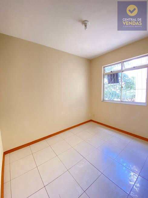 Apartamento à venda com 3 quartos, 70m² - Foto 2