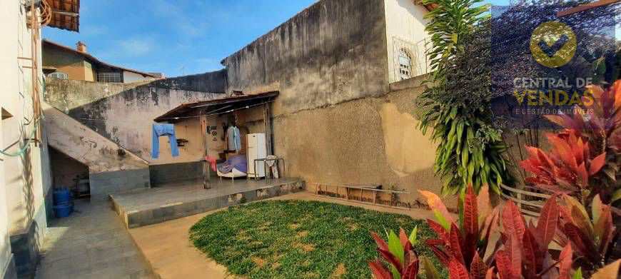 Casa à venda com 4 quartos, 360m² - Foto 21