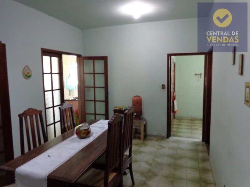 Casa à venda com 3 quartos, 360m² - Foto 16