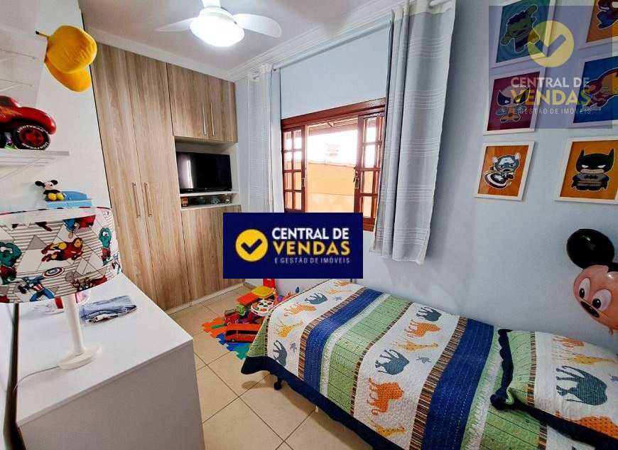 Casa à venda e aluguel com 3 quartos, 189m² - Foto 3