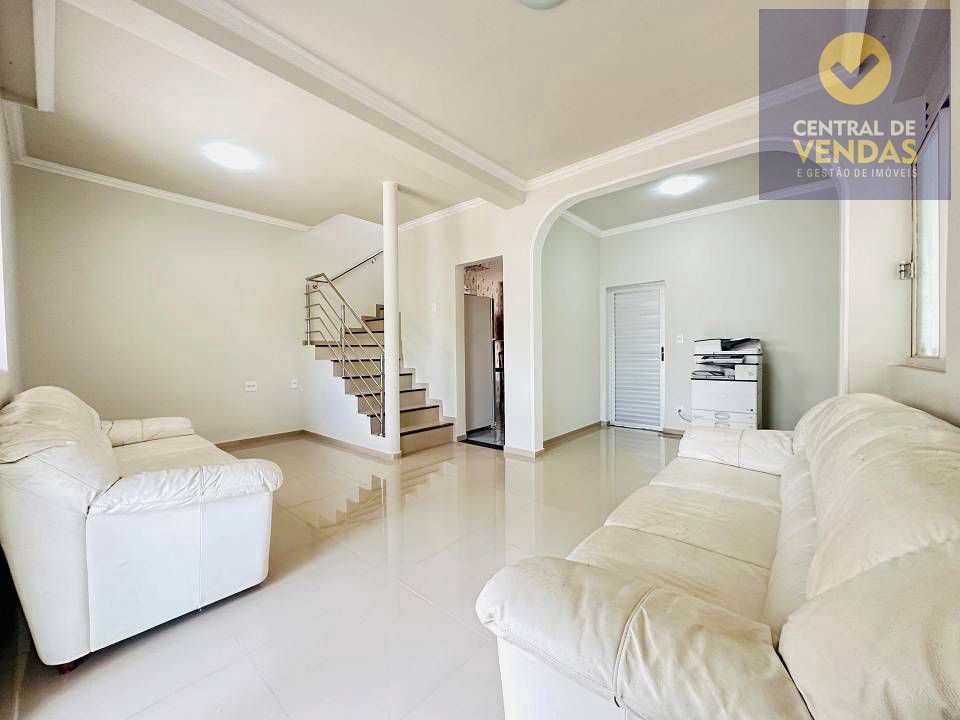 Casa à venda com 3 quartos, 194m² - Foto 7