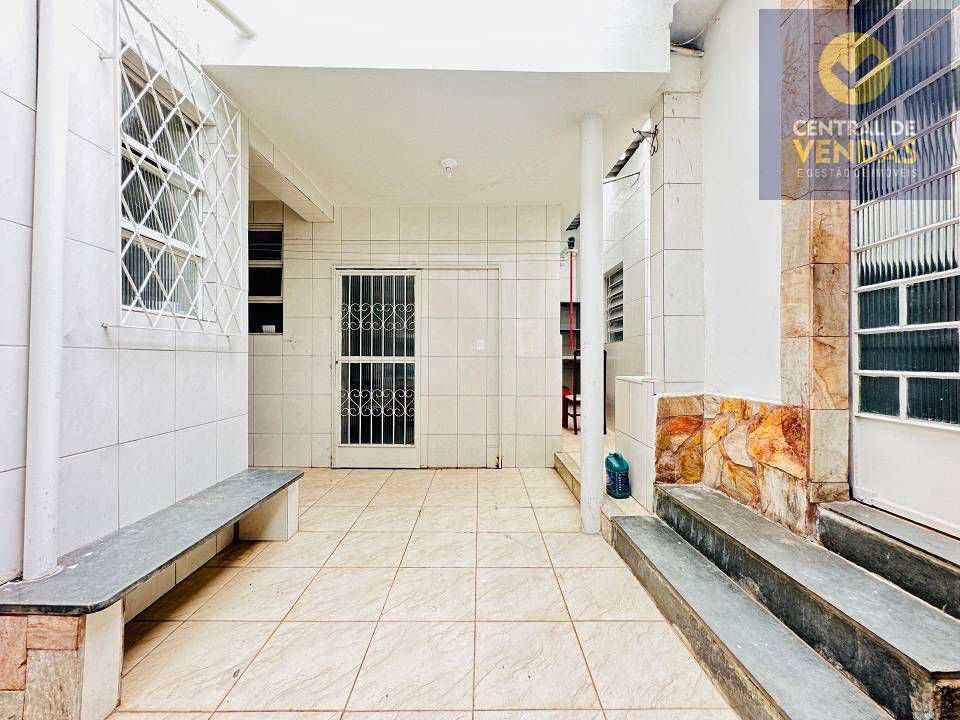 Casa à venda com 3 quartos, 194m² - Foto 17