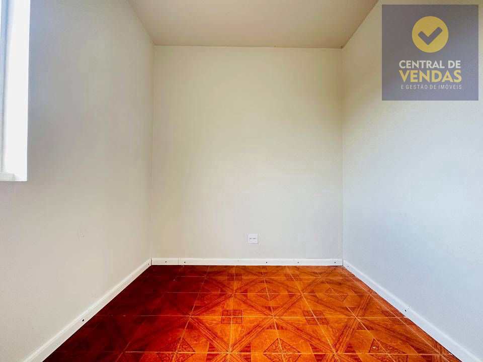 Casa à venda com 3 quartos, 194m² - Foto 14