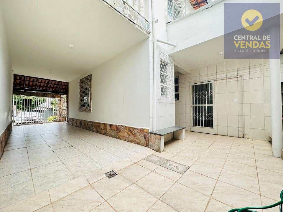 Casa à venda com 3 quartos, 194m² - Foto 5