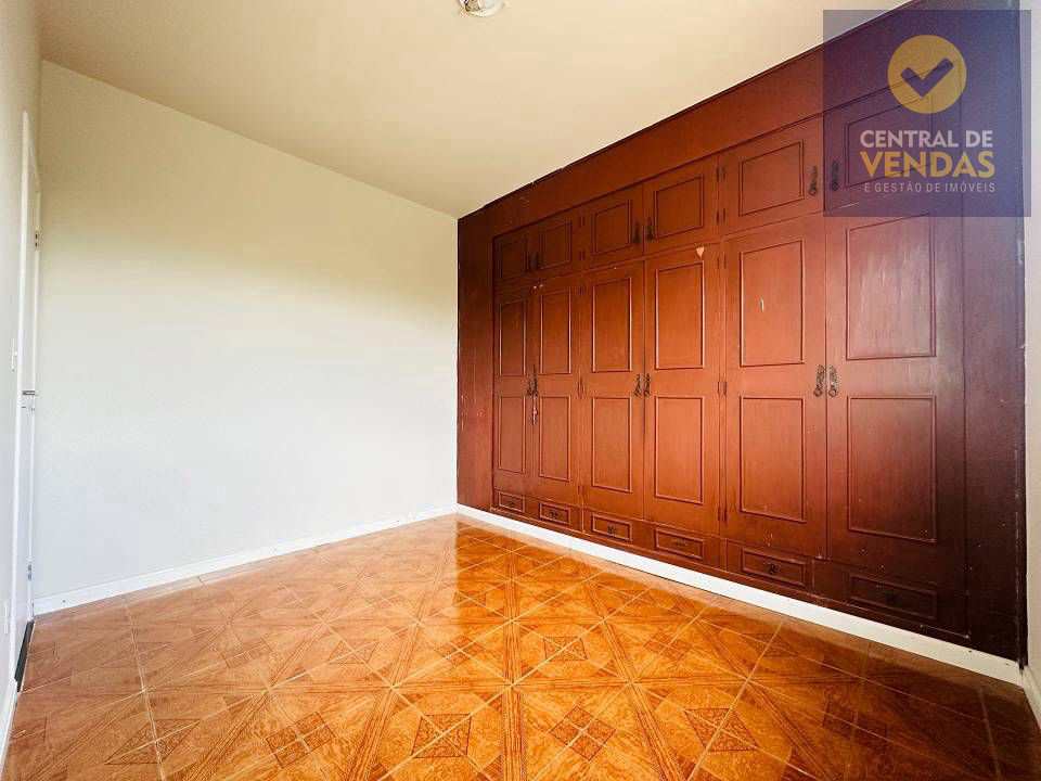 Casa à venda com 3 quartos, 194m² - Foto 12