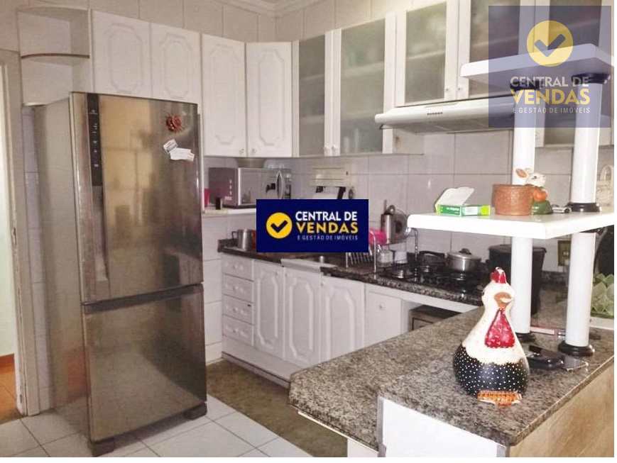 Casa à venda e aluguel com 4 quartos, 360m² - Foto 29