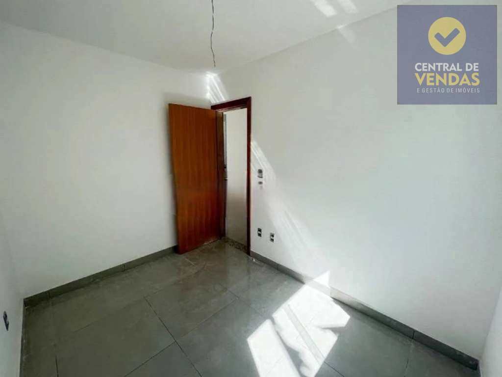 Apartamento à venda com 2 quartos, 50m² - Foto 3