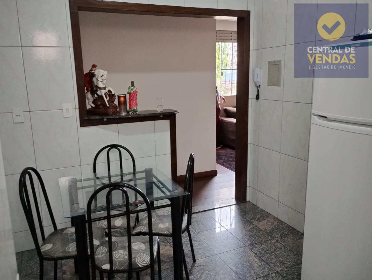 Apartamento à venda com 3 quartos, 80m² - Foto 4