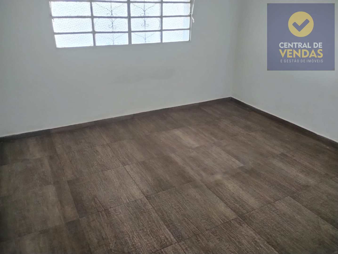 Casa à venda com 4 quartos, 360m² - Foto 4