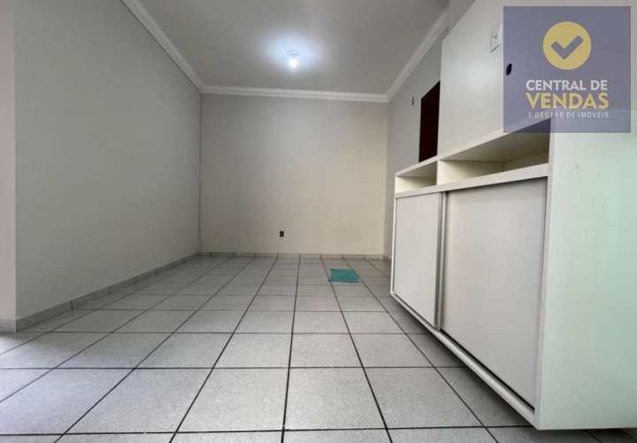 Apartamento à venda com 2 quartos, 50m² - Foto 2