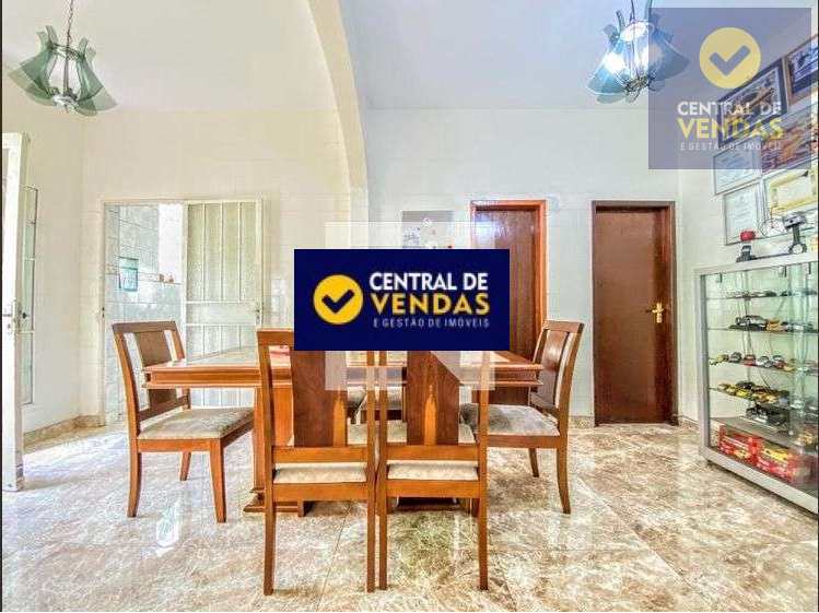 Casa à venda com 3 quartos, 355m² - Foto 3