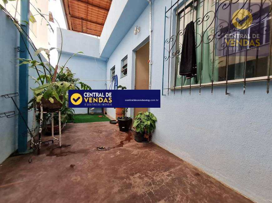 Casa à venda com 5 quartos, 420m² - Foto 9