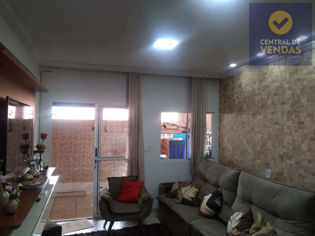 Casa à venda com 3 quartos, 180m² - Foto 7