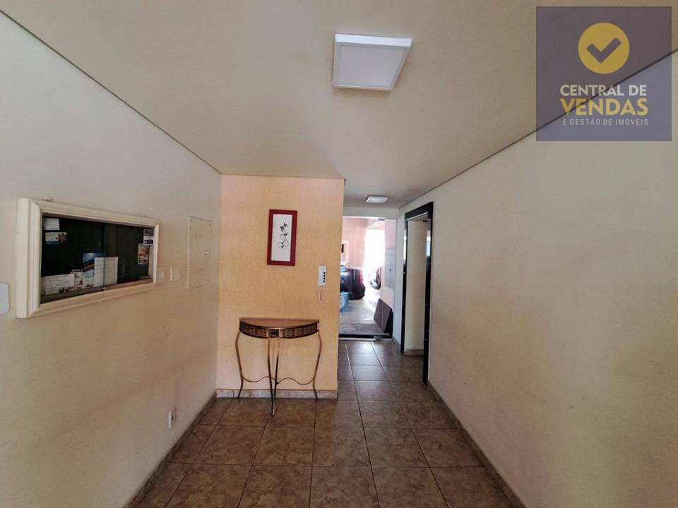 Apartamento à venda com 2 quartos, 60m² - Foto 4