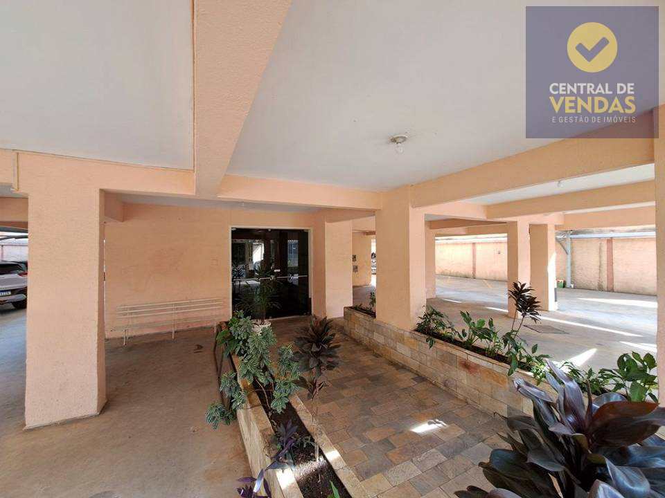 Apartamento à venda com 2 quartos, 60m² - Foto 2