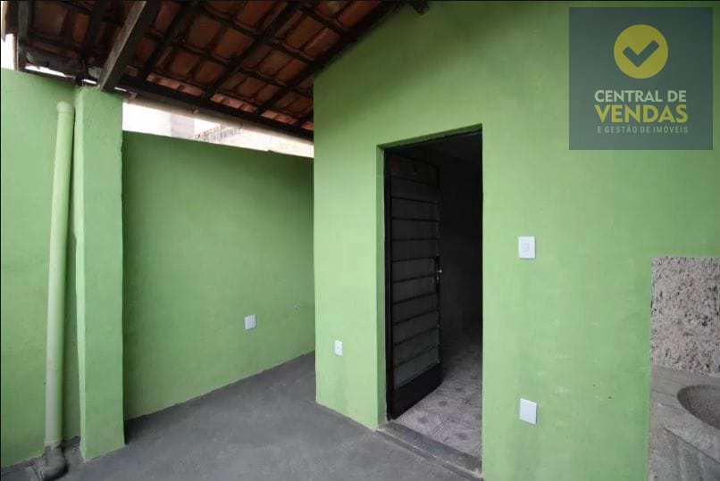 Casa para alugar com 3 quartos, 250m² - Foto 1