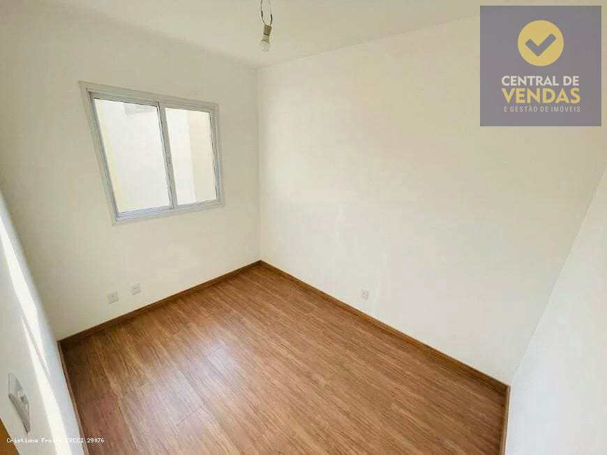 Apartamento à venda com 2 quartos, 45m² - Foto 4