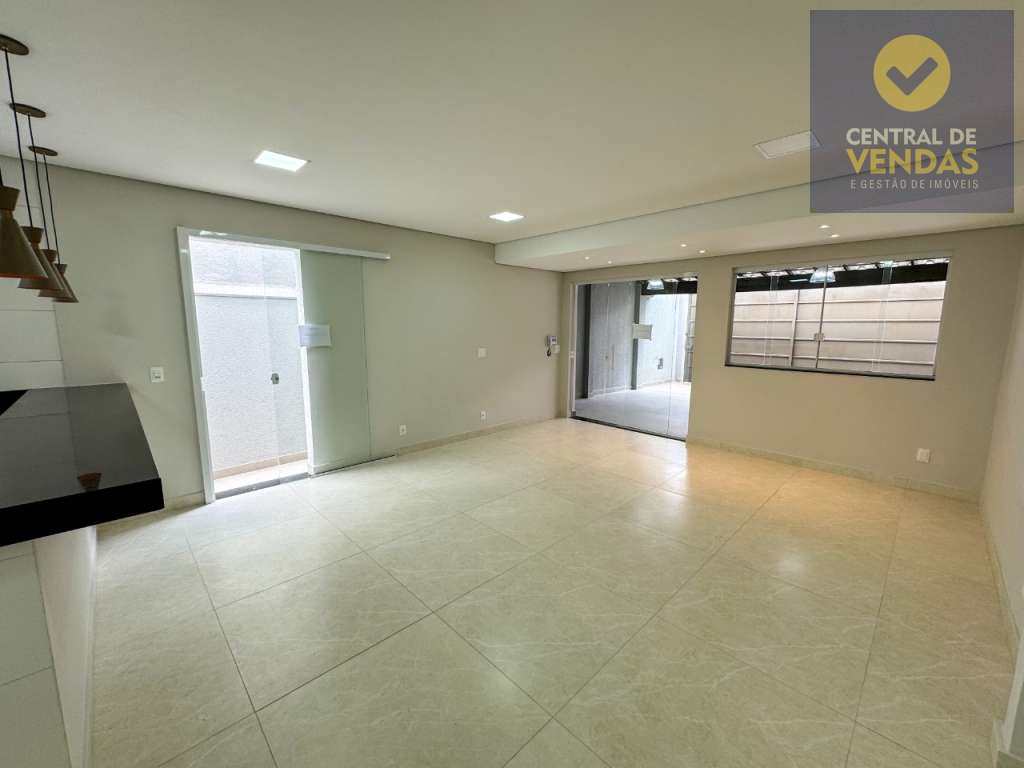 Casa à venda com 3 quartos, 120m² - Foto 27