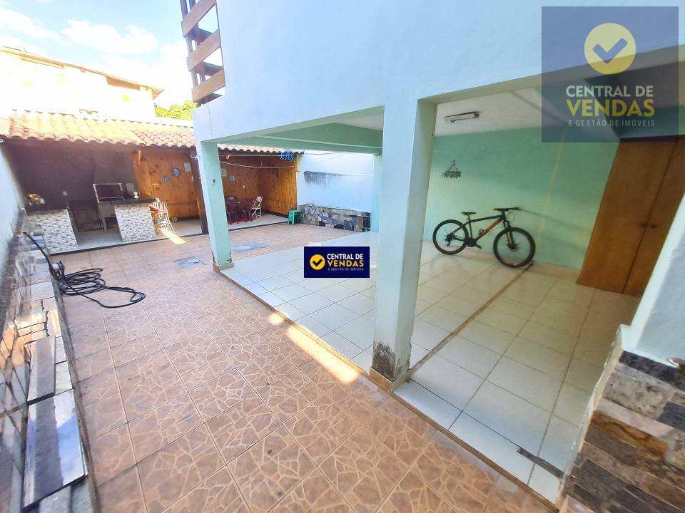 Casa à venda com 3 quartos, 180m² - Foto 16